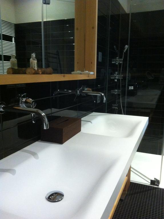 Chalet Park Apartment mit Sauna Hamam Diemtigen Kamer foto